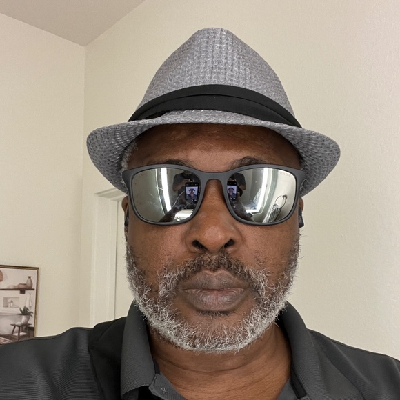 Meet your Posher, Oritseweyinmi - Picture 1 of 1